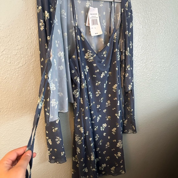 Juniors Dress Size Large - Picture 3 of 5